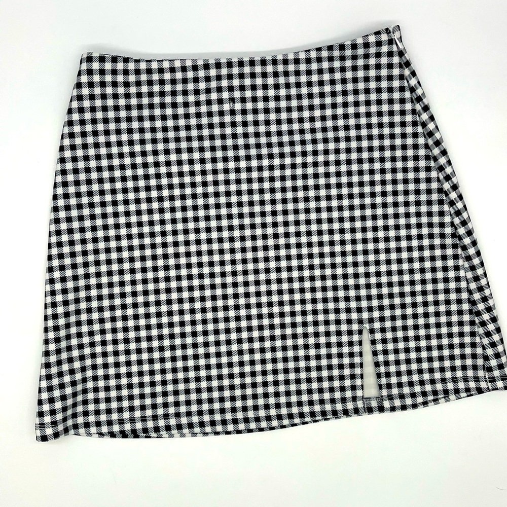 Princess Polly checkered black and white mini skirt size 6
